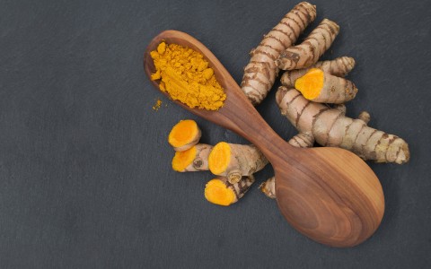 Curcuma e zenzero: un mix naturale contro l’infiammazione