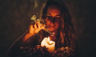 Salvia protagonista di novembre rimedio naturale per equilibrio e salute