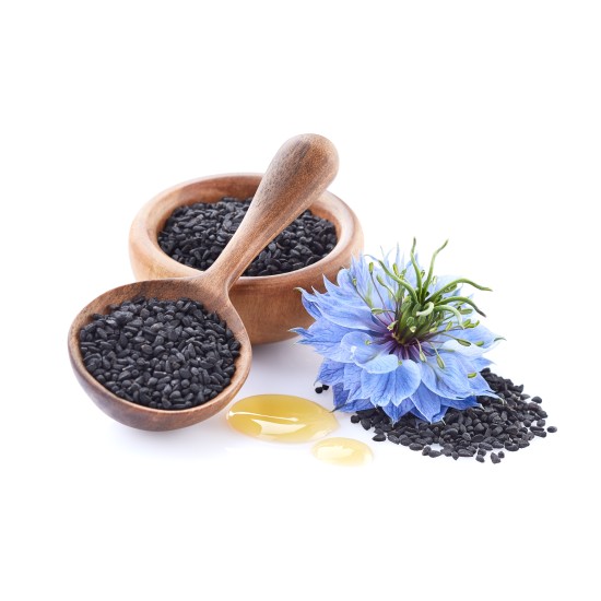 Semi di Cumino Nero (Nigella sativa) con fiore e olio naturale su sfondo bianco