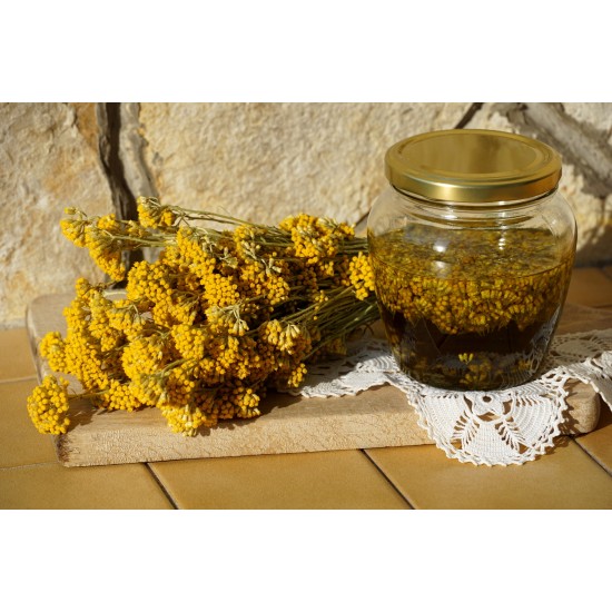 Elicriso Fiori Tisana Erbologica Amazonas Andes Fiori di Elicriso essiccati per tisana Erbologica Amazonas Andes con infuso naturale in barattolo di vetro