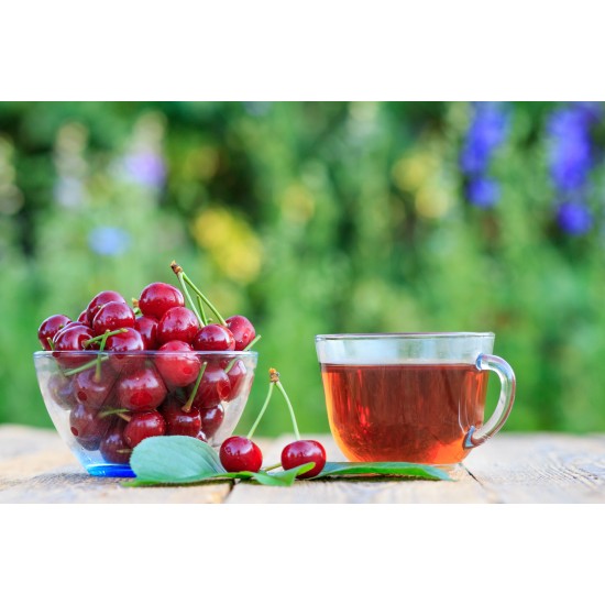 Tisana ai peduncoli di ciliegio Infuso ai peduncoli di ciliegio con ciliegie fresche e tisana naturale