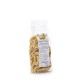 Confezione trasparente da 100g di banana essiccata Erbologica Amazonas Andes su sfondo bianco.